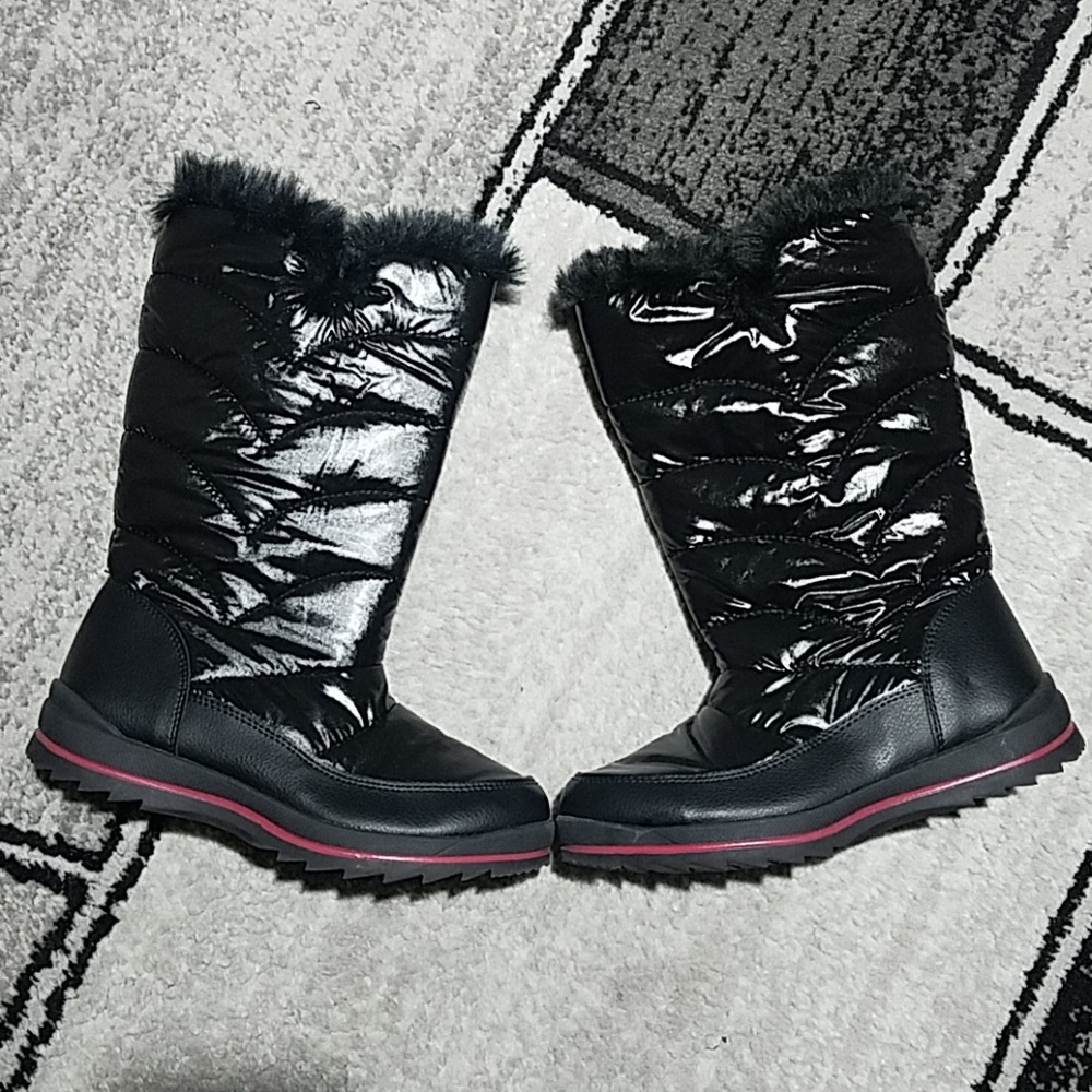 Girls winter boots, Preowned, size 3